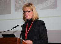 Irmgard Marischen, Pflegedirektorin Pius-Hospital Oldenburg - erläutert die Pflegequalität durch Langzeitprozesse mit Kinaesthetics