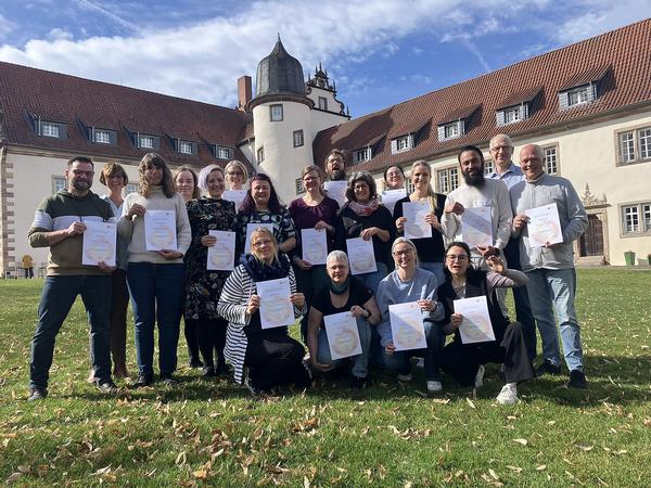 WIR GRATULIEREN - Herzlichen Glückwunsch - zum Abschluss der Kinaesthetics-TrainerInnen Ausbildung Stufe 1