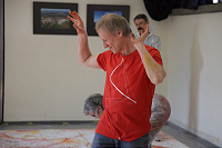 Norbert Feldmann, Kinaesthetics-Trainer - im Workshop mit Peter Webert: Kunst meets Kinaesthetics