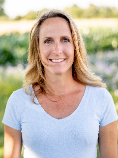 Henkel Nina