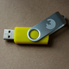 Gelb USB-Stick 8GB Kinaesthetics Logo Kinästhetik-Shop